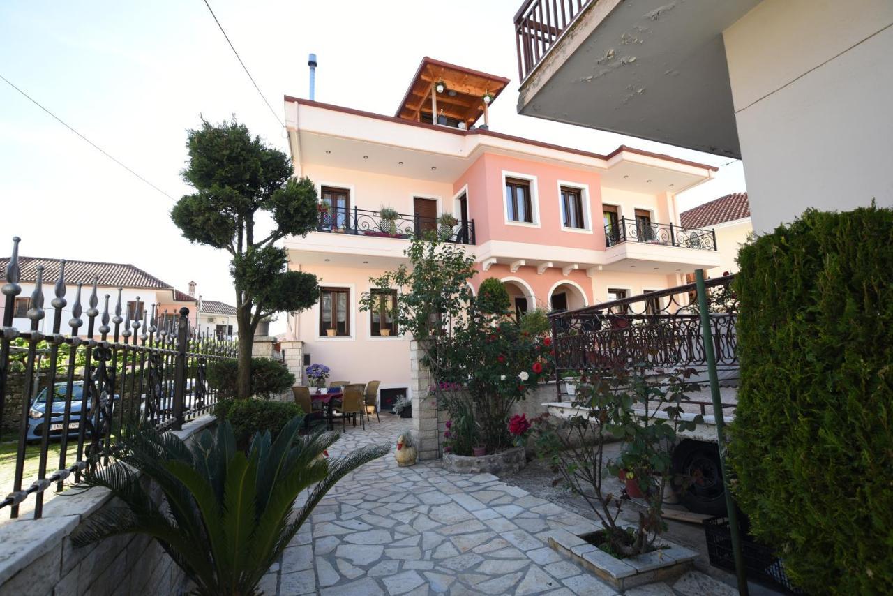 Ferienwohnung In The Castle - House Ioannina Exterior foto