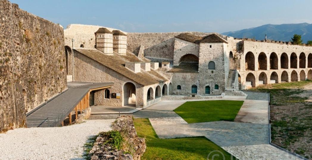 Ferienwohnung In The Castle - House Ioannina Exterior foto